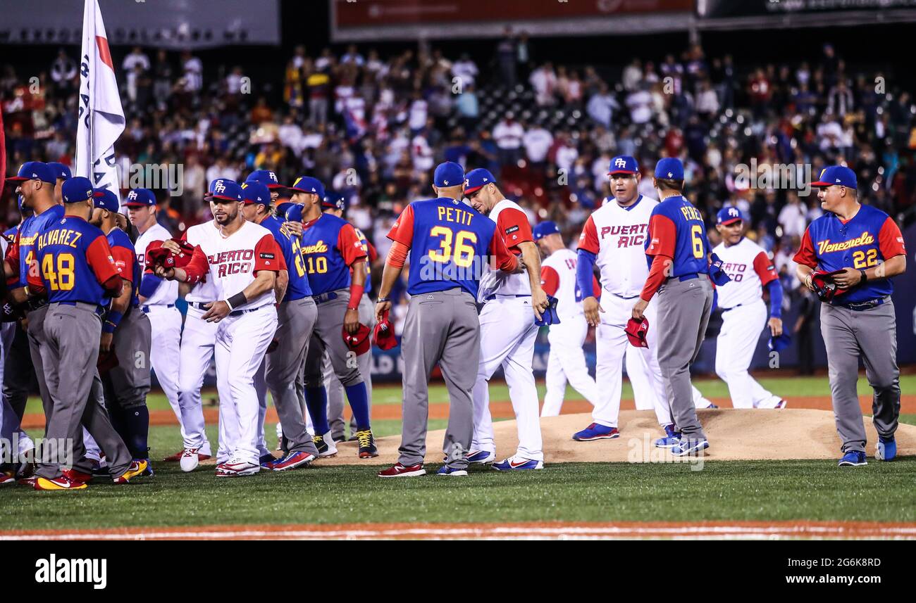 VENEZUELA: Carlos Gonzalez (5) y Victor Martinez (41), Odubel Herrera (37) Alcides Escobar (2), Ender Inciarte (11) , Suares (90), Jose Castillo (66), Francisco Rodriguez (57), Deolis Guerra (54), Previo al juego de Puerto Rico contra Venezuela, durante el World Baseballclassic en estadio Charros de Jalisco en Guadalajara, Jalisco, Mexiko. März 10, 2017. (Foto/Luis Gutierrez) Aspekte vor dem Spiel von Puerto Rico gegen Venezuela während des World Baseballclassic im Stadion Charros de Jalisco in Guadalajara, Jalisco, Mexiko. 10. März 2017. (Foto/Luis Gutierrez) Stockfoto