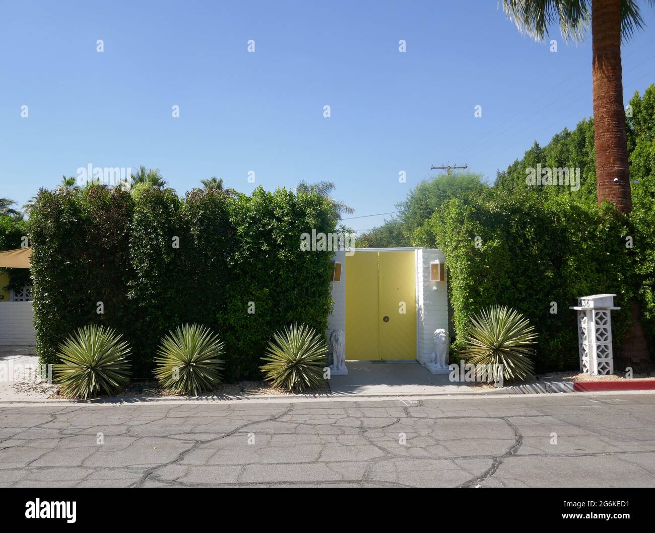 Palm Springs, California, USA 24. Juni 2021 EINE allgemeine Sicht auf die Atmosphäre des Hauses/Hauses von Sänger SIA am 24. Juni 2021 in Palm Springs, Kalifornien, USA. Foto von Barry King/Alamy Stockfoto Stockfoto
