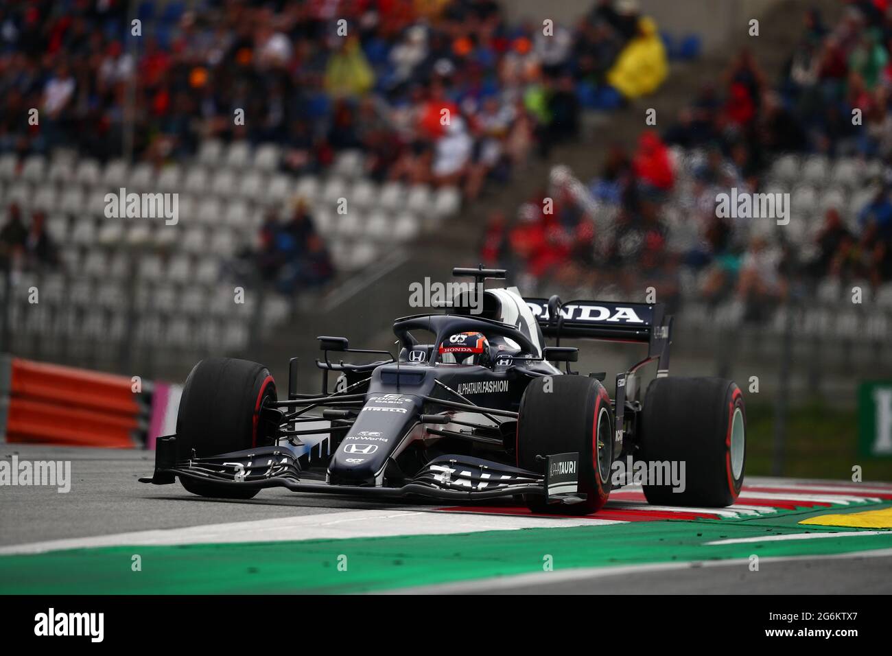 Spielberg, Österreich. 2. Juli 2021. Yuki Tsunoda von Alpha Tauri auf der Strecke beim freien Training des Formel 1 Gran Prix 2021 von Österreich Stockfoto