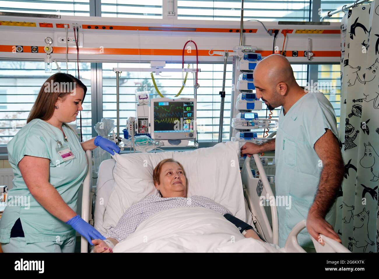 Koronareinheit, Patient nach Myokardinfarkt, Karlovy Vary, Tschechische Republik Stockfoto