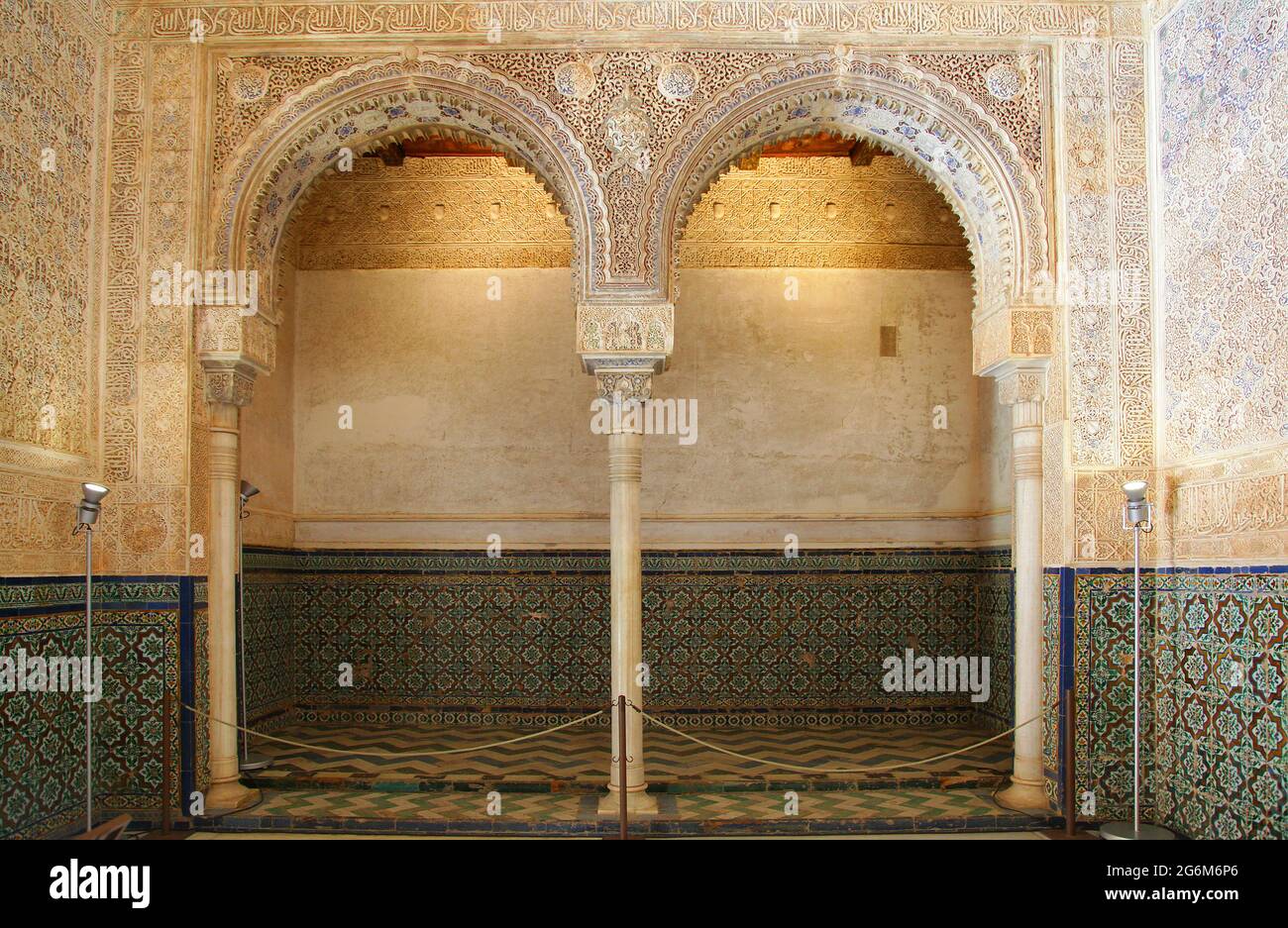 Der Saal der Abencerrajes (Sala de los Abencerrajes) int the Nazaries Palace / the Palacios Nazaries.Alhambra in Granada Andalusien Spanien Arabesque maurischen Architektur. Stockfoto