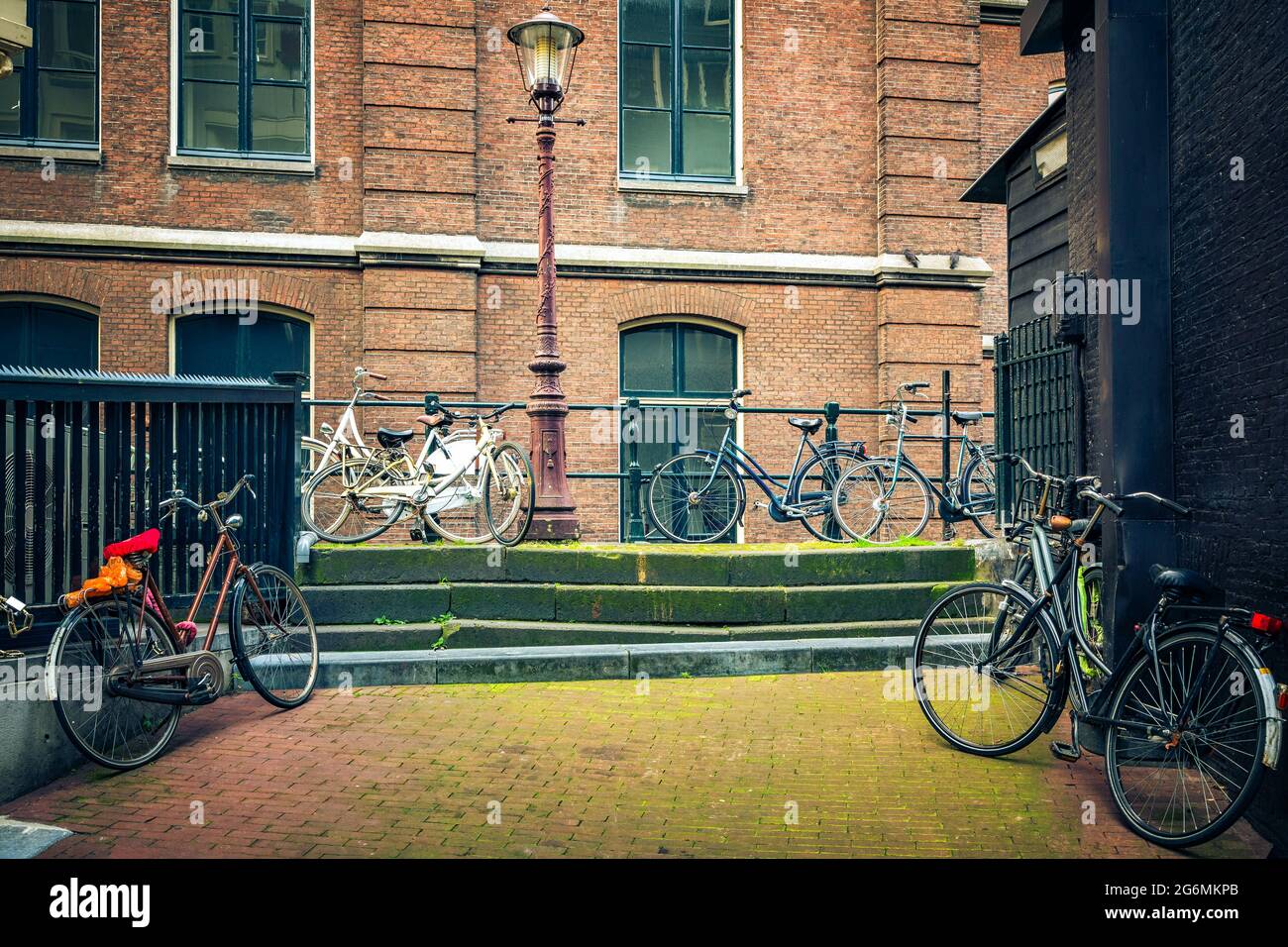 Ruhige Straße in Amsterdam, Niederlande Stockfoto