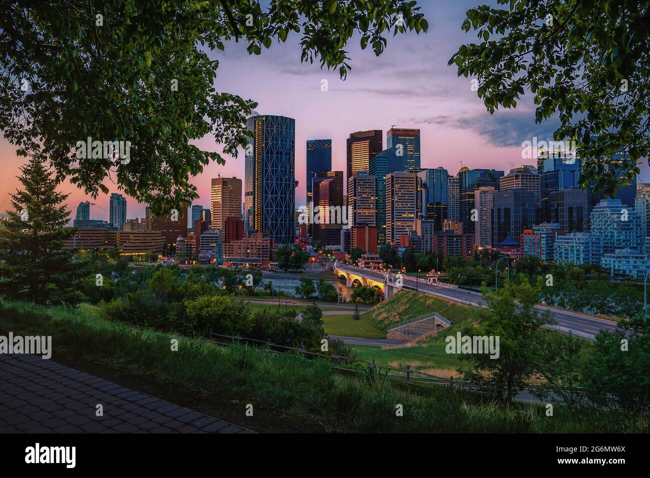 Sommeraufgang Über Der Calgary Skyline Stockfoto