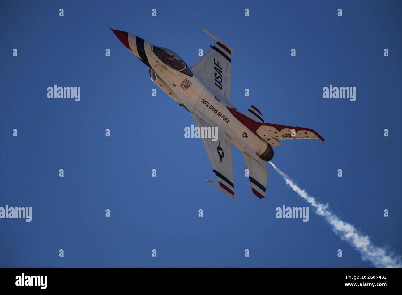 USAF Thunderbird 6 Hochgeschwindigkeitspass Stockfoto