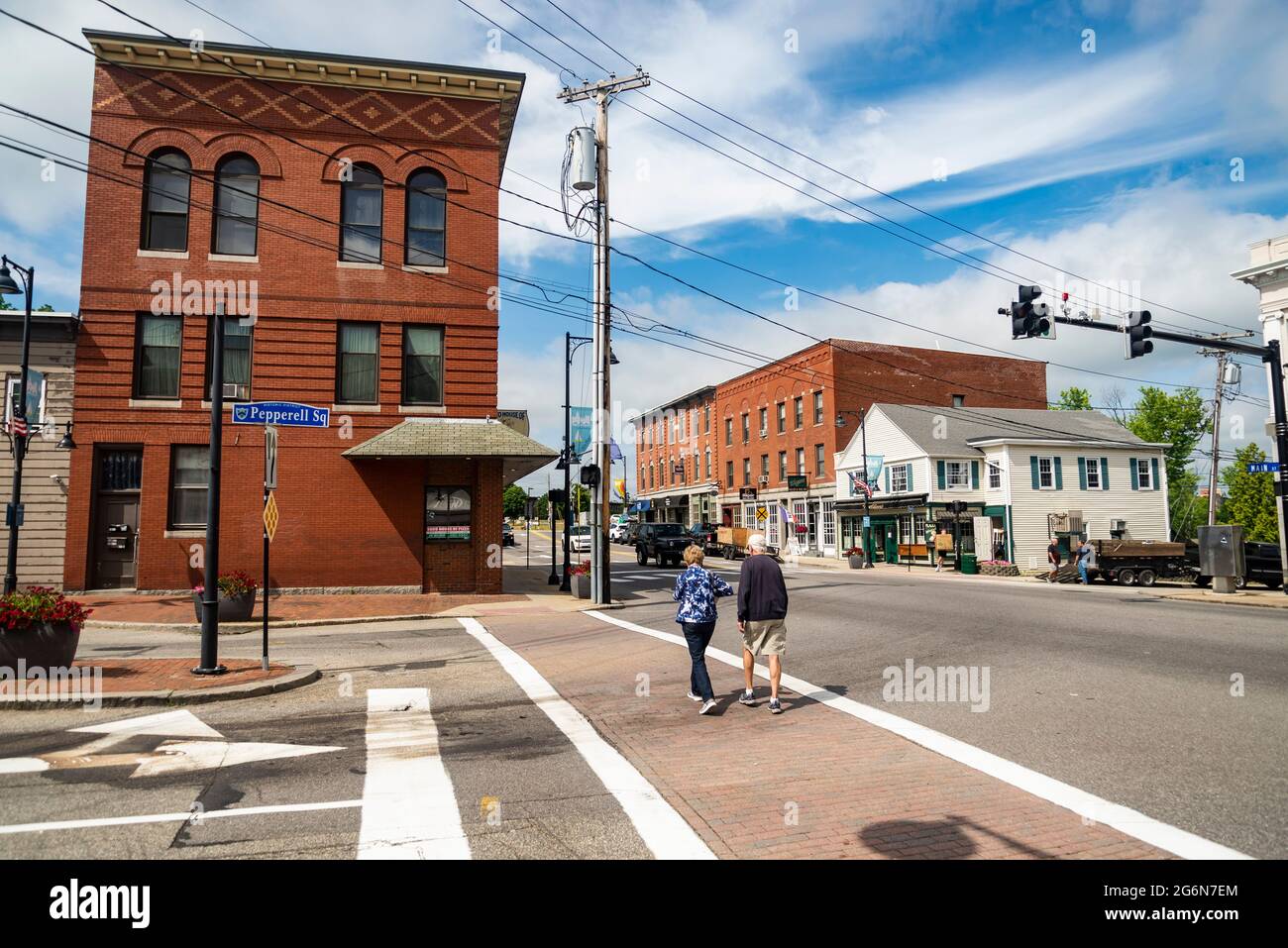 SACO, MAINE - 26. JUNI 2021: Die historischen Backsteingebäude in der Innenstadt von Saco, Maine, USA Stockfoto