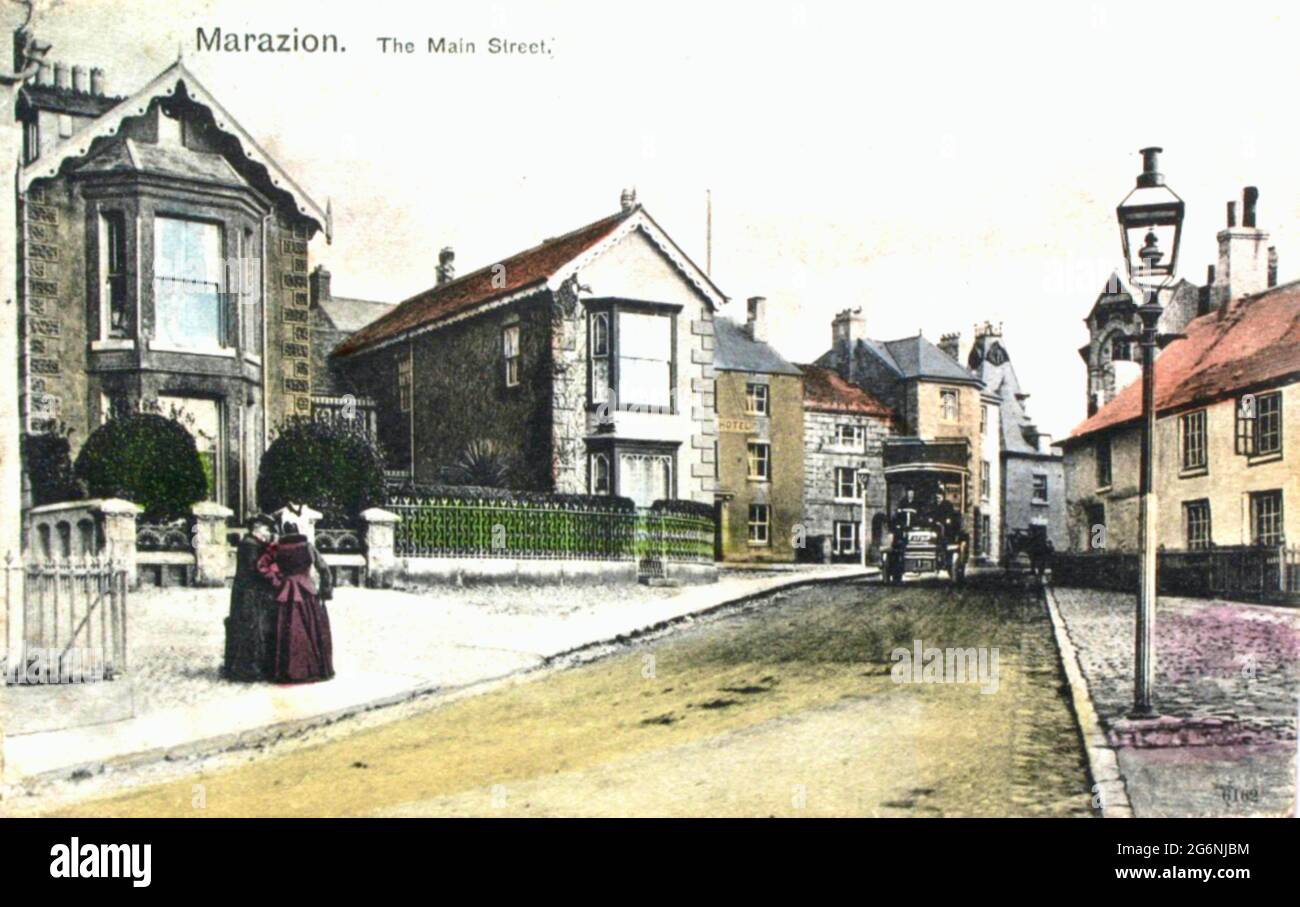 Altes kornisches Foto von der Hauptstraße in Marazion, Cornwall, England von ca. 1905 Stockfoto