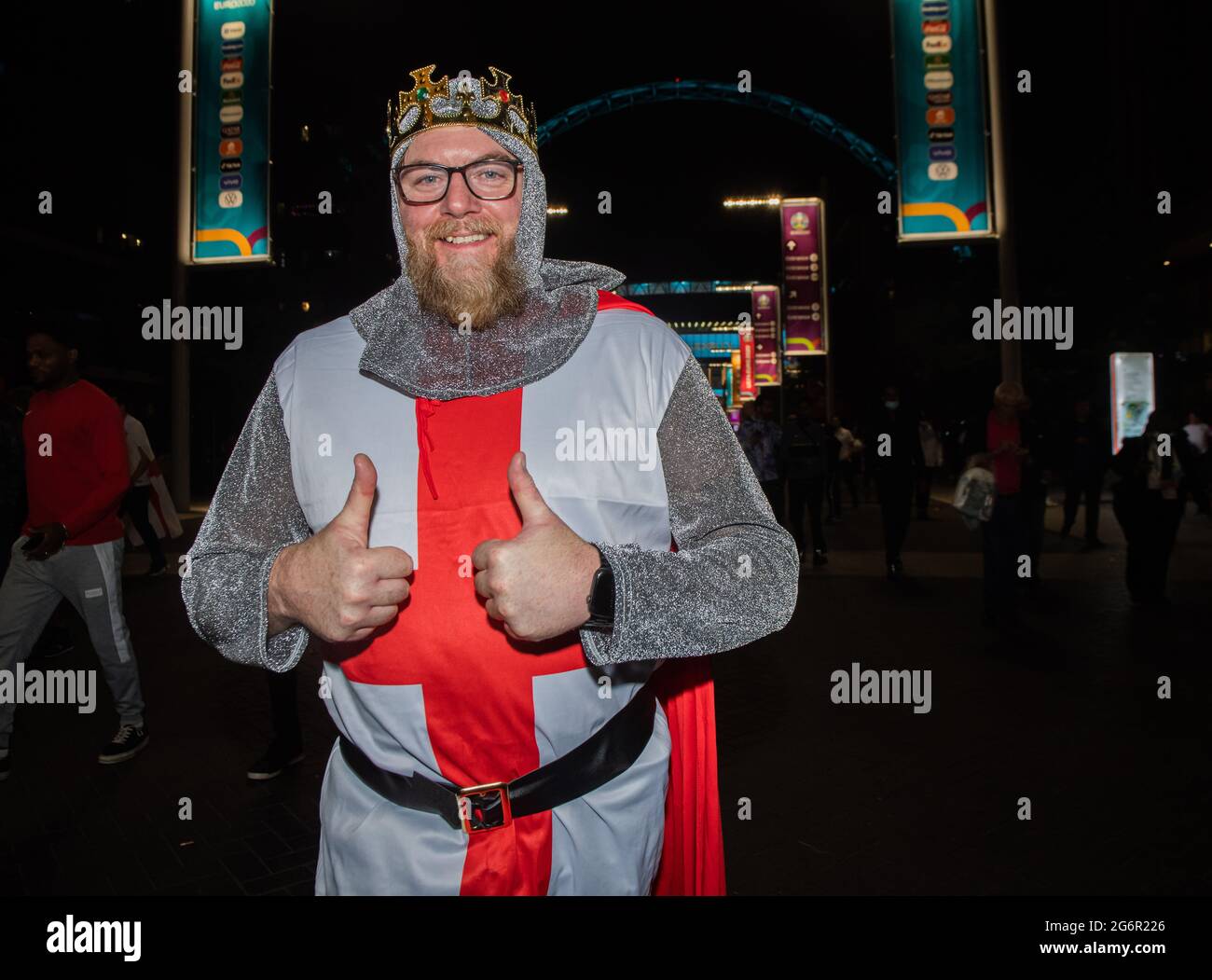 London, Großbritannien. Juli 2021. England-Fans waren nach einem 2:1-Sieg beim UEFA Euro 2020-Halbfinale zwischen England und Dänemark im Wembley-Stadion begeistert. Kredit: Michael Tubi/Alamy Live Nachrichten Stockfoto