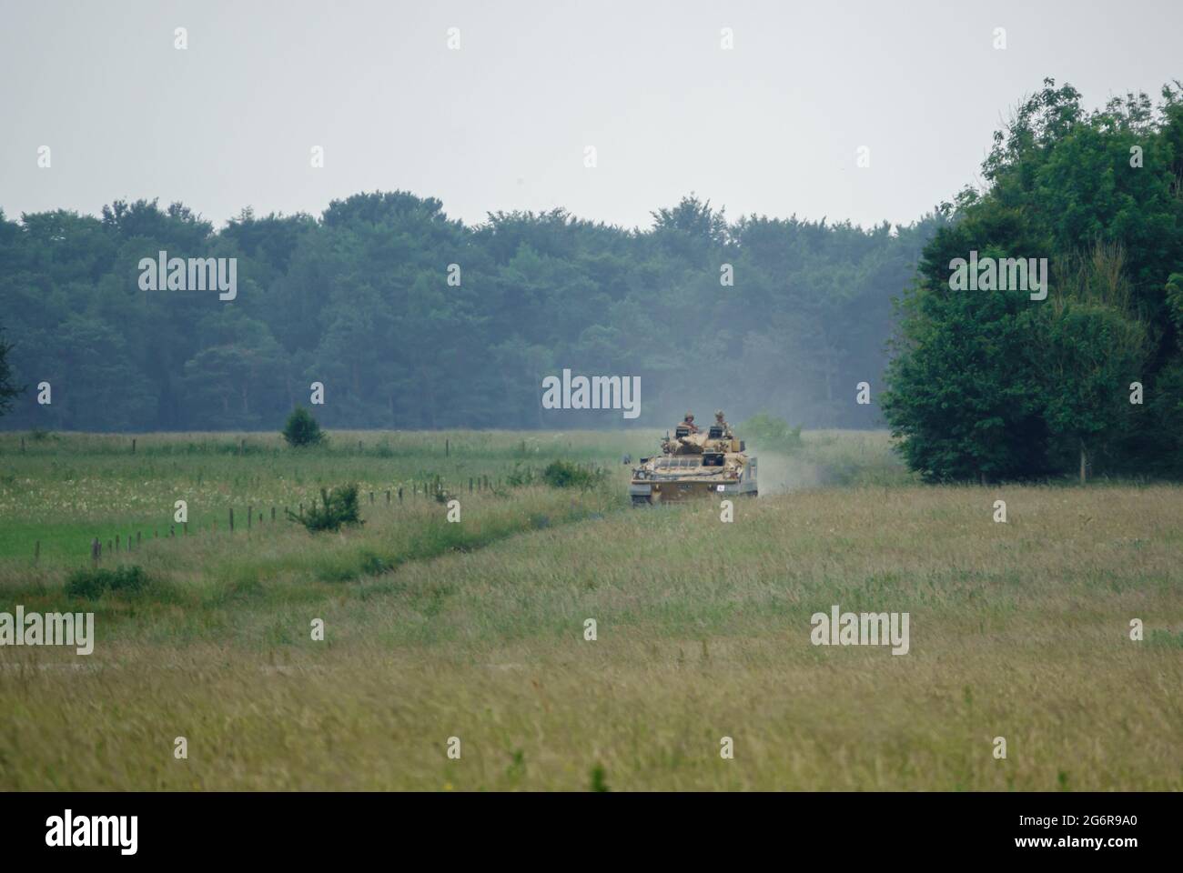 britische Armee FV 510 Krieger leichte Infanterie Kampffahrzeug auf Manövern auf Salisbury Plain, Wiltshire Stockfoto