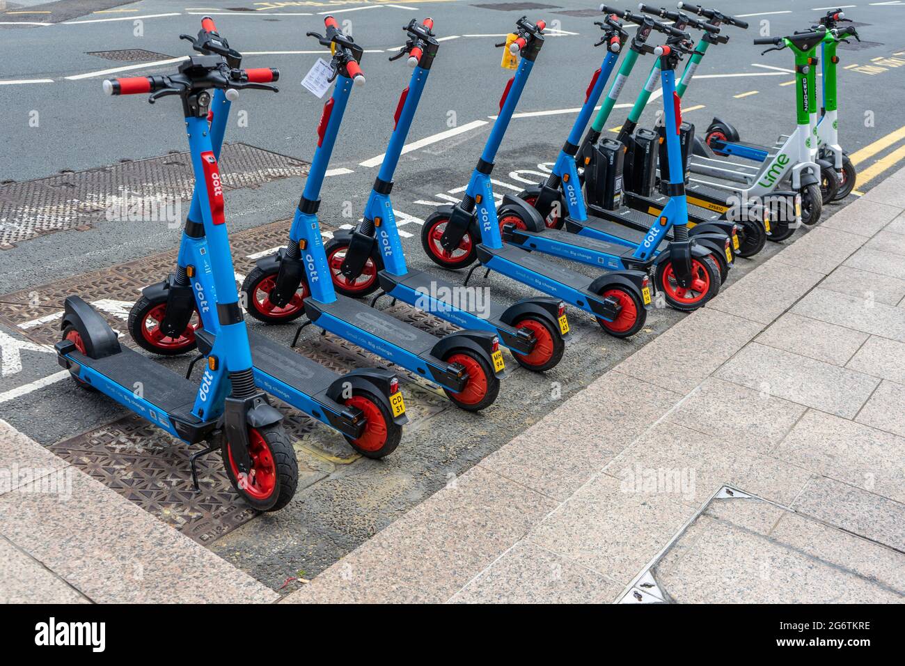 Vermietung eScooter zur Miete in London Stockfoto