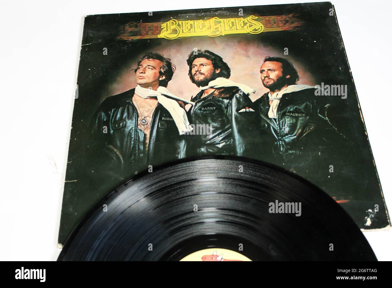 Disco- und Soul-Künstler, das Bee Gees-Musikalbum auf Vinyl-Schallplatte. Titel: Children of the World Albumcover Stockfoto