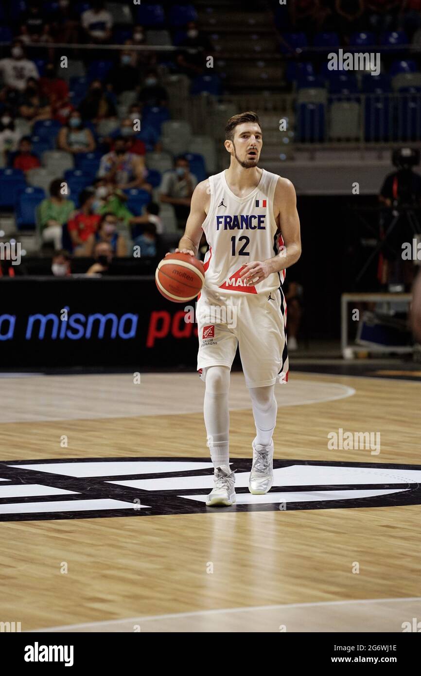 Malaga, Spanien. Juli 2021. Nando De Colo in Aktion gesehen während eines Freundschaftsspiel zwischen Spanien und Frankreich im Palacio de los Deportes Jose Maria Martin Carpena in Malaga. (Endergebnis; Spanien 86:77 Frankreich) Credit: SOPA Images Limited/Alamy Live News Stockfoto