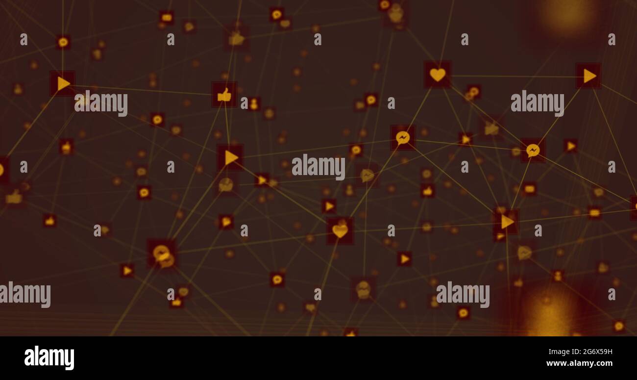 Bild einer orangefarbenen Netzwerkverbindung mit Symbolen für soziale Medien auf schwarzem Hintergrund Stockfoto