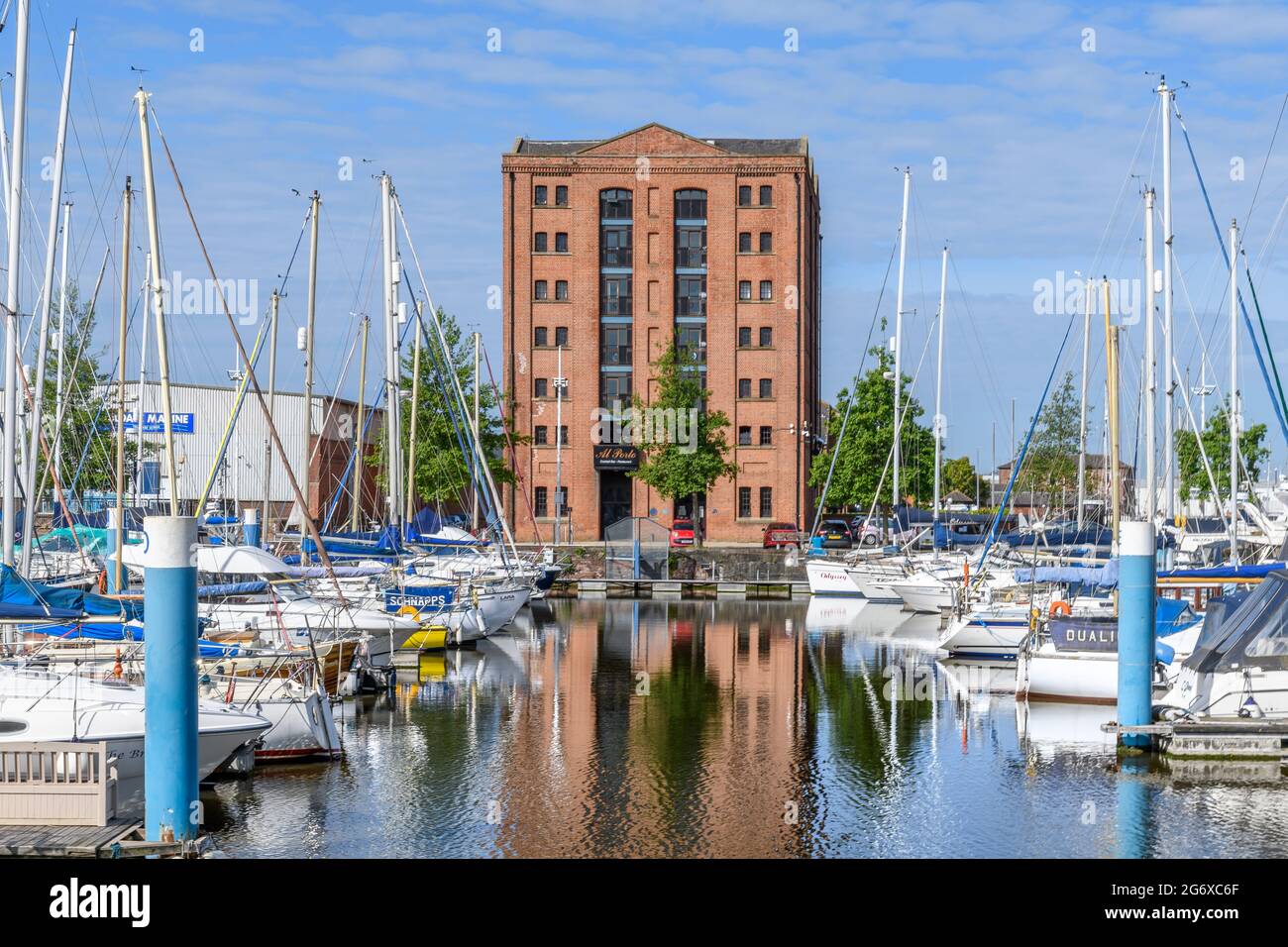 Hull Waterside und Marina für Vergnügungsboote und Yachten. Eröffnet im Jahr 1983 auf dem, was war Railway Dock und Humber Dock. Stockfoto