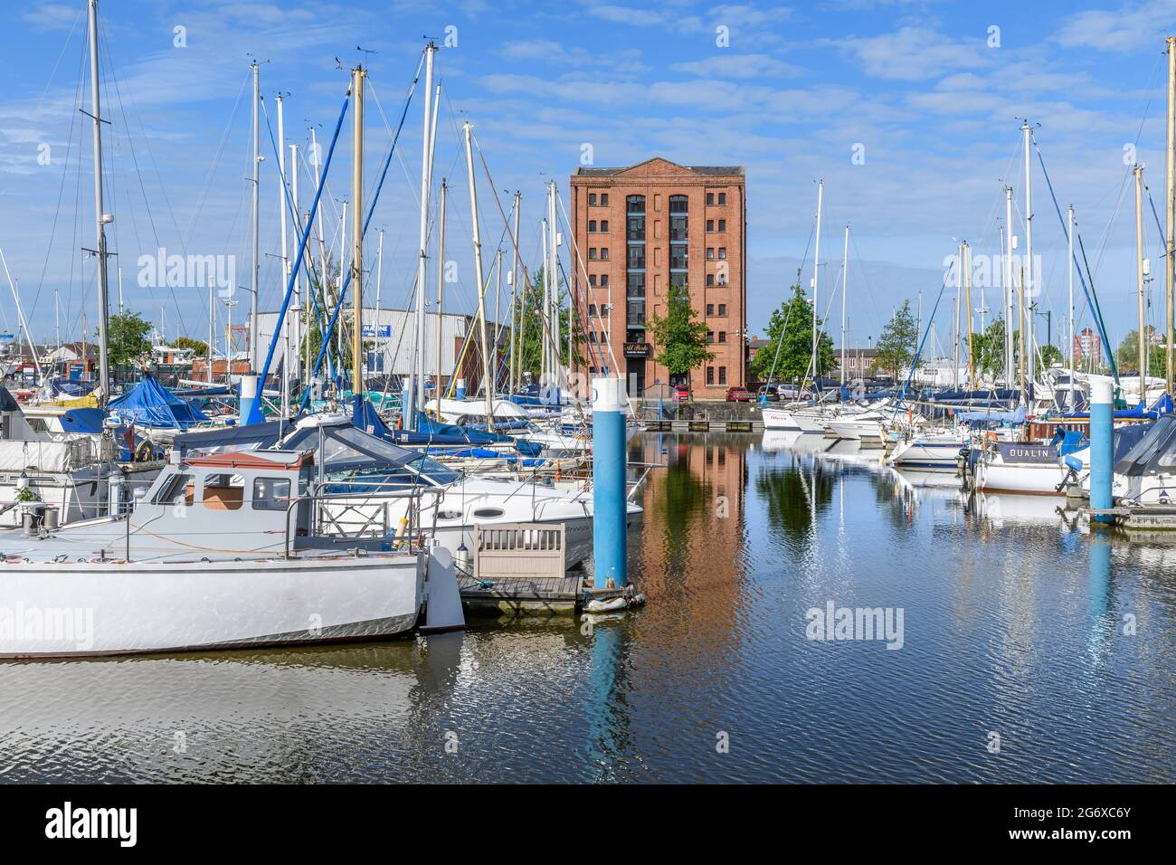 Hull Waterside und Marina für Vergnügungsboote und Yachten. Eröffnet im Jahr 1983 auf dem, was war Railway Dock und Humber Dock. Stockfoto