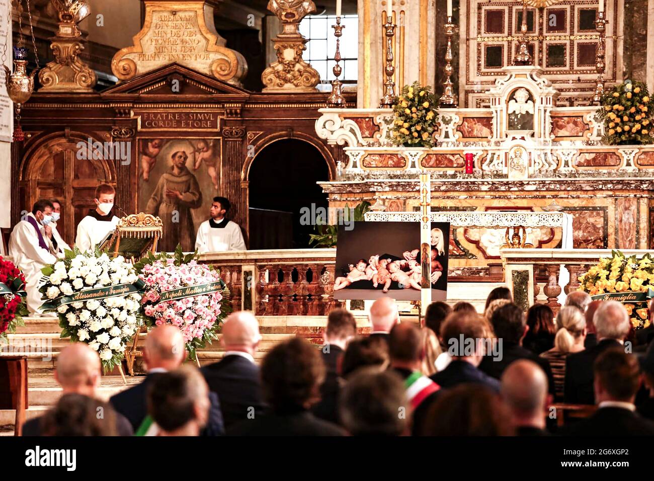 Roma, Campidoglio, chiesa ARA COELI, funerali di Rafaella Carrà Stockfoto