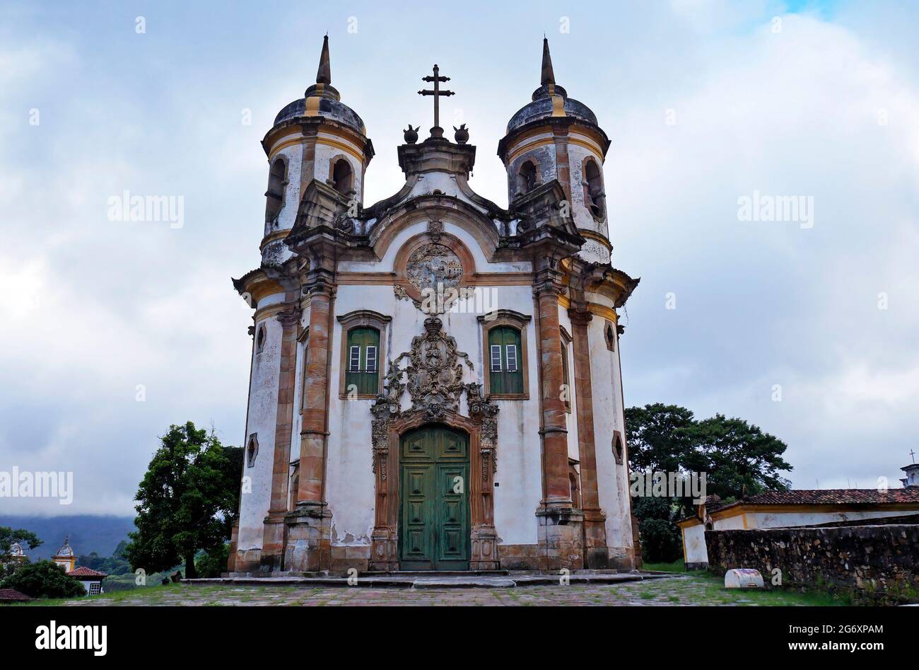 Barockkirche in der historischen Stadt Ouro Preto, Minas Gerais, Brasilien Stockfoto