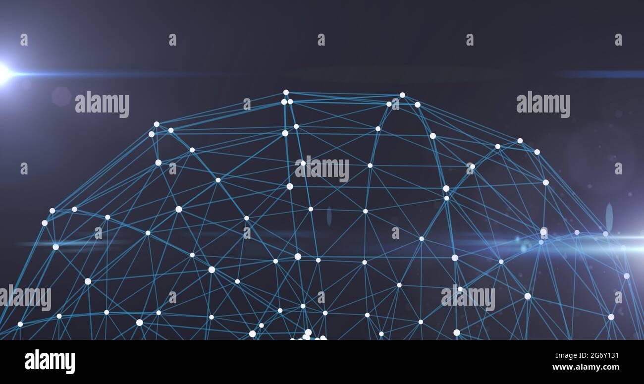 Bild eines digitalen Netzwerks von Verbindungen, die den Globus bilden Stockfoto
