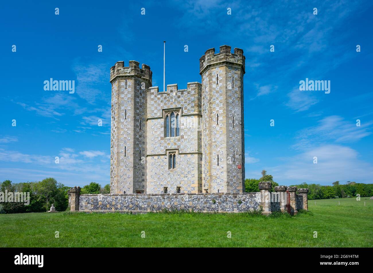Hiorne Turm in Arundel Park, des AKA Hiorne Turm, eine Torheit des 18. Jahrhunderts von Sir Francis Hiorne in Arundel Park, Arundel, West Sussex, Großbritannien gebaut. Stockfoto