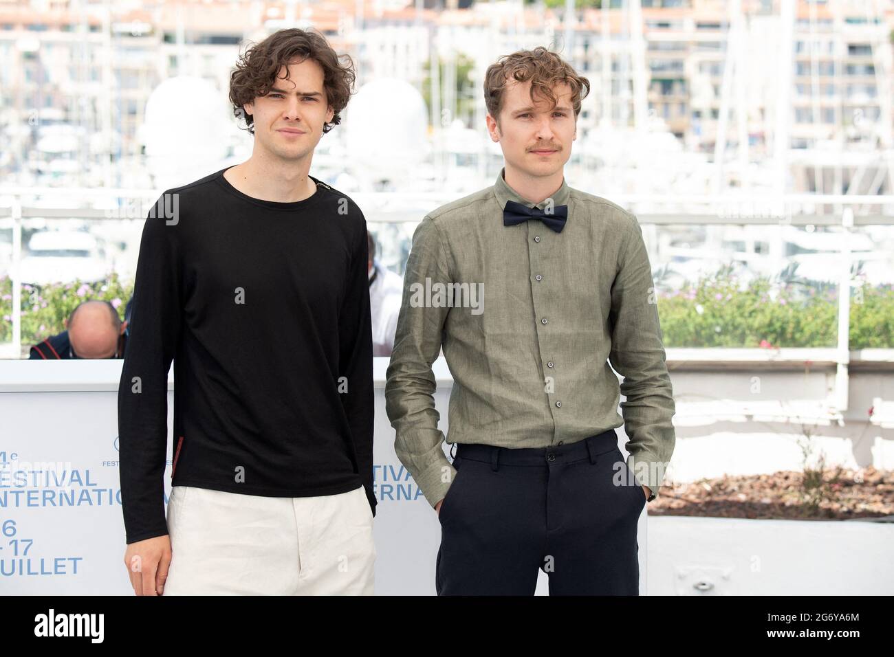 Thomas Prenn und Anton von Lucke besuchen die Fotoschau der großen Freiheit während der 74. Filmfestspiele von Cannes am 08. Juli 2021 in Cannes, Frankreich.Foto von David Niviere/ABACAPRESS.COM Stockfoto