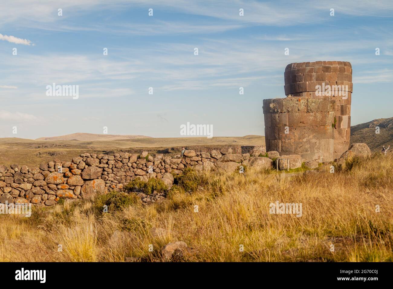 Ruinen von Grabtürmen in Sillustrani, Peru Stockfoto