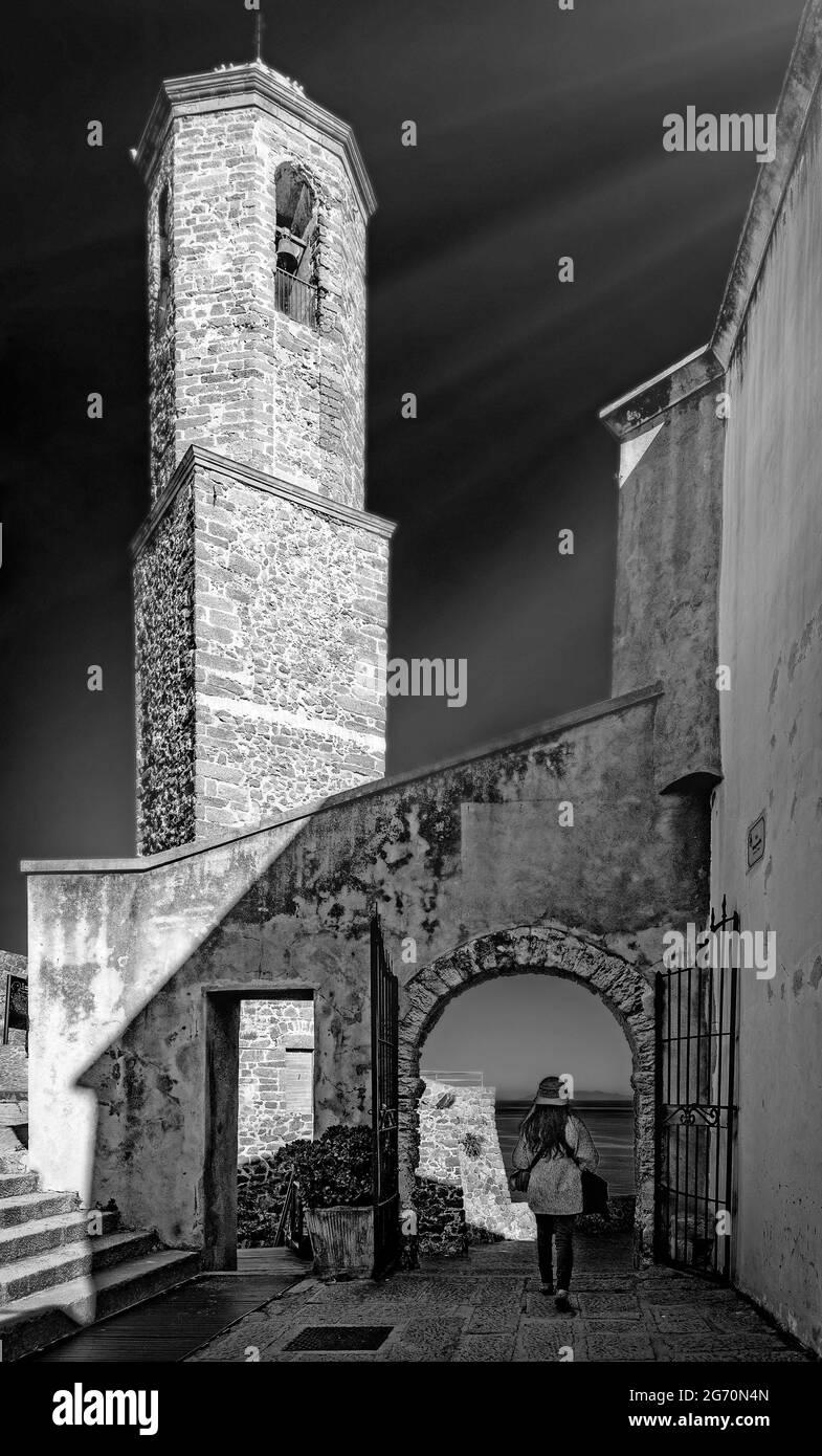 Italien Sardinien Anglona Castelsardo,Kathedrale des heiligen Antonius des Abtes,Glockenturm, | Italien Sardinien Anglona Castelsardo,Kathedrale des heiligen Antonius des Abtes,Glockenturm, Stockfoto