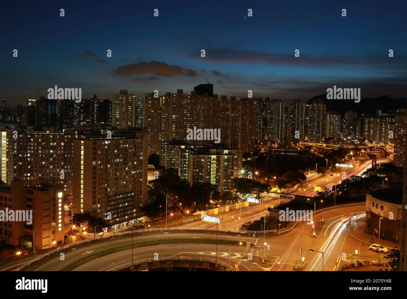 Kowloon Bay in Eventansicht mit Autobahn und Wohngebiet in hong kong Stockfoto