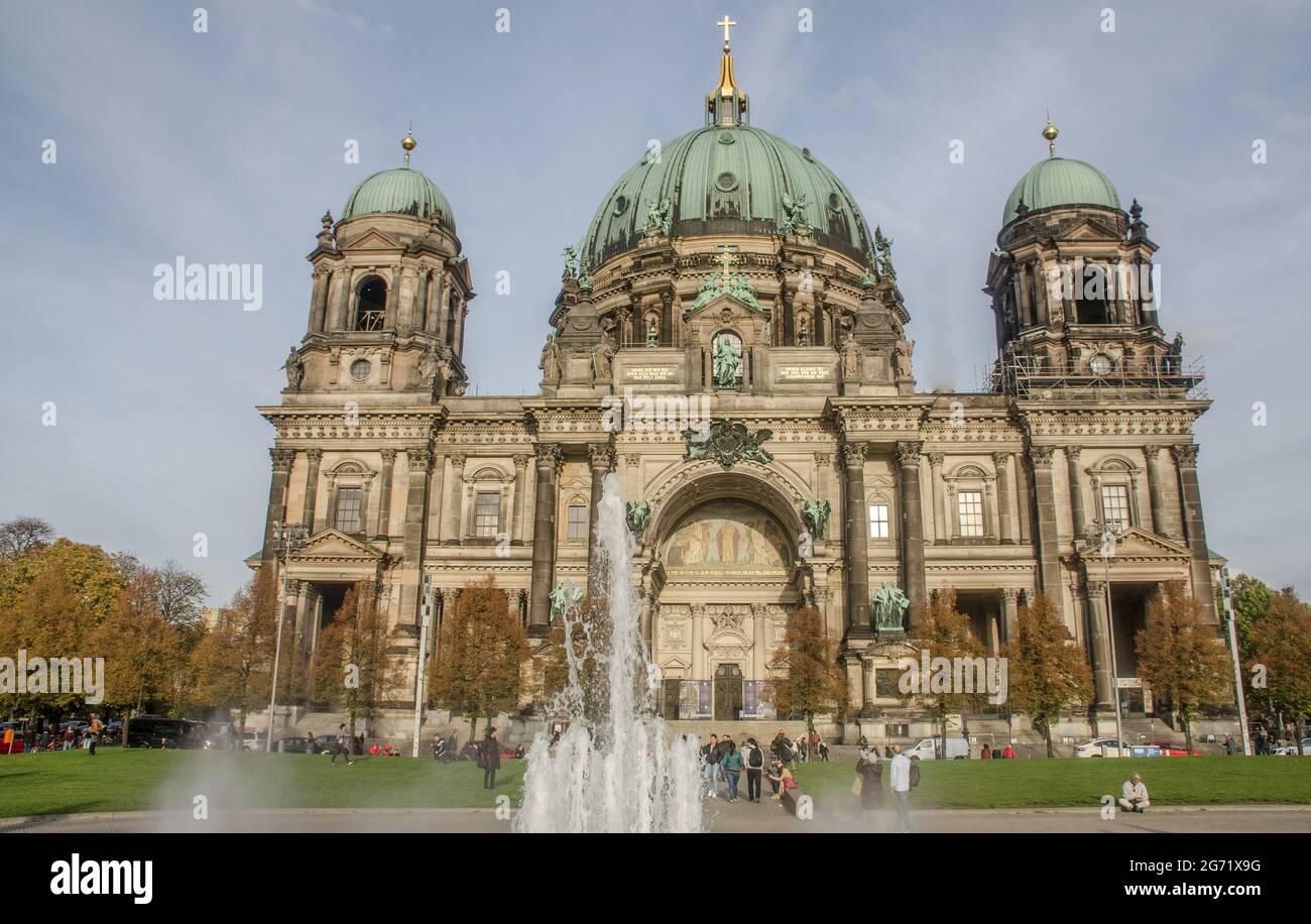 Berlin August 2020: Der Berliner Dom Stockfoto