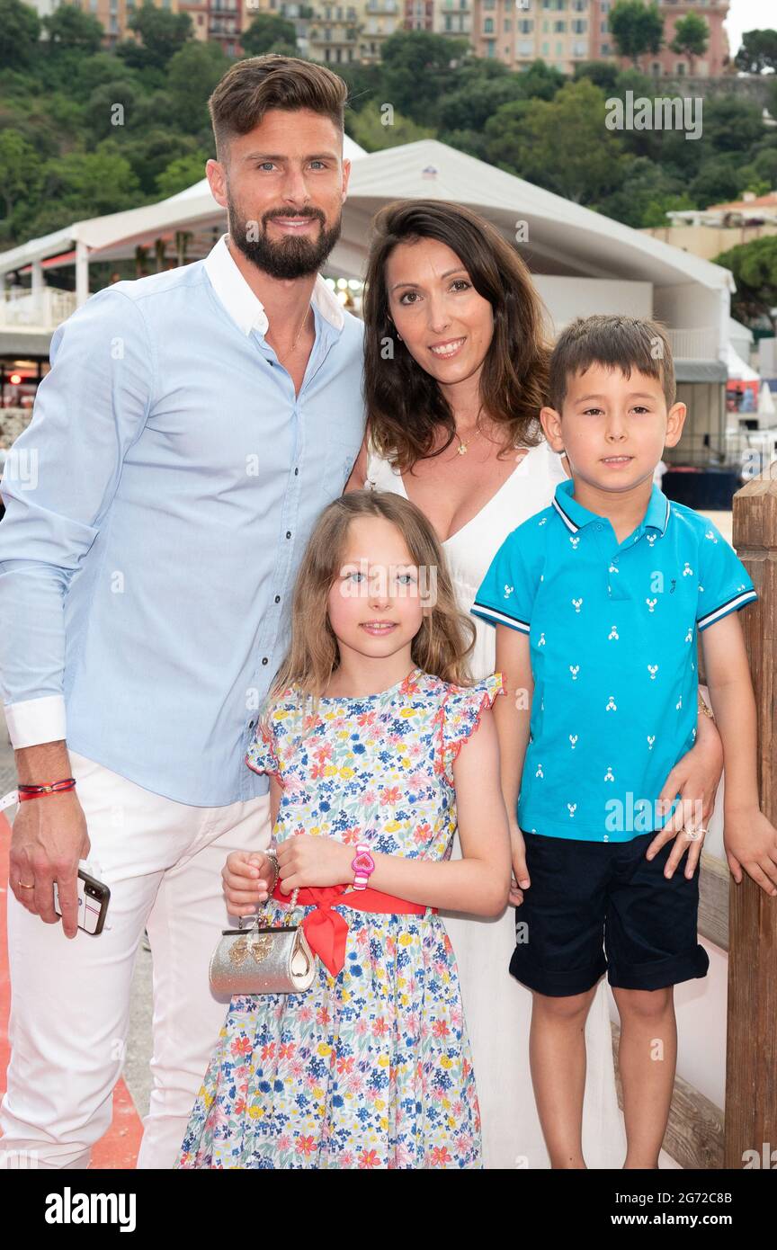 Olivier Giroud und seine Frau Jennifer Giroud mit ihren Kindern Jade