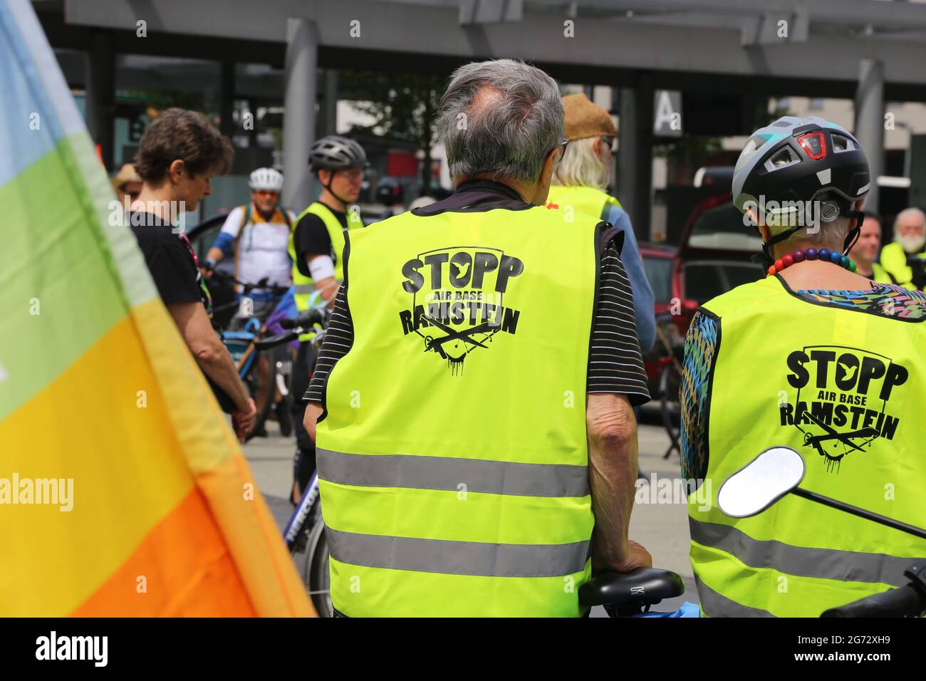 Deutschland: Fahrraddemonstration Friedenscamp Ramstein 2021: Unter dem Motto 'Stop Air Base Ramstein' fand eine Fahrraddemonstration statt Stockfoto