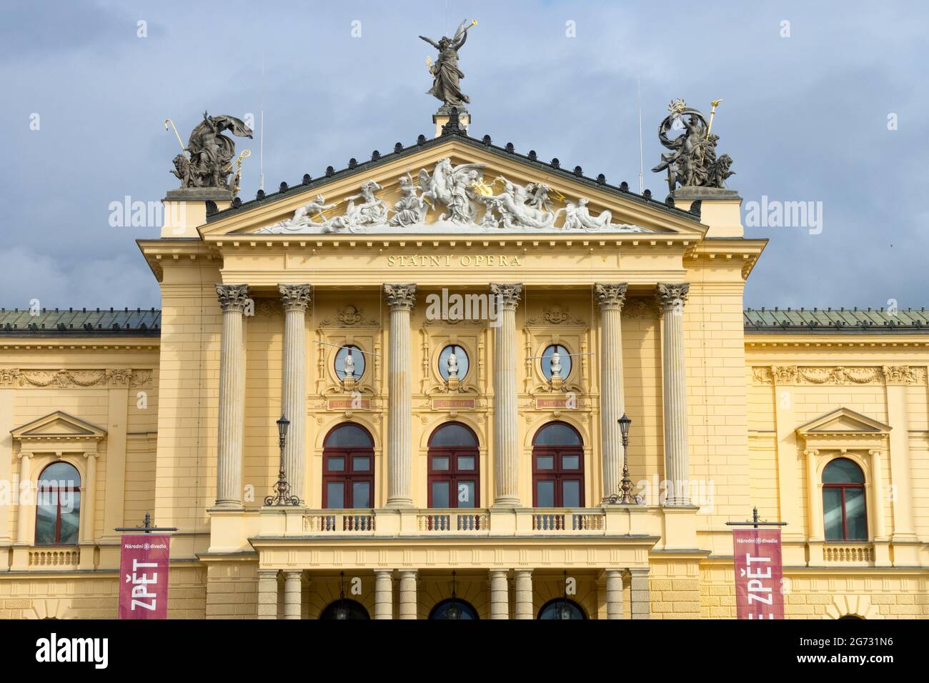 Das Opernhaus in Prag Tschechische Republik Staatsoper Stockfoto