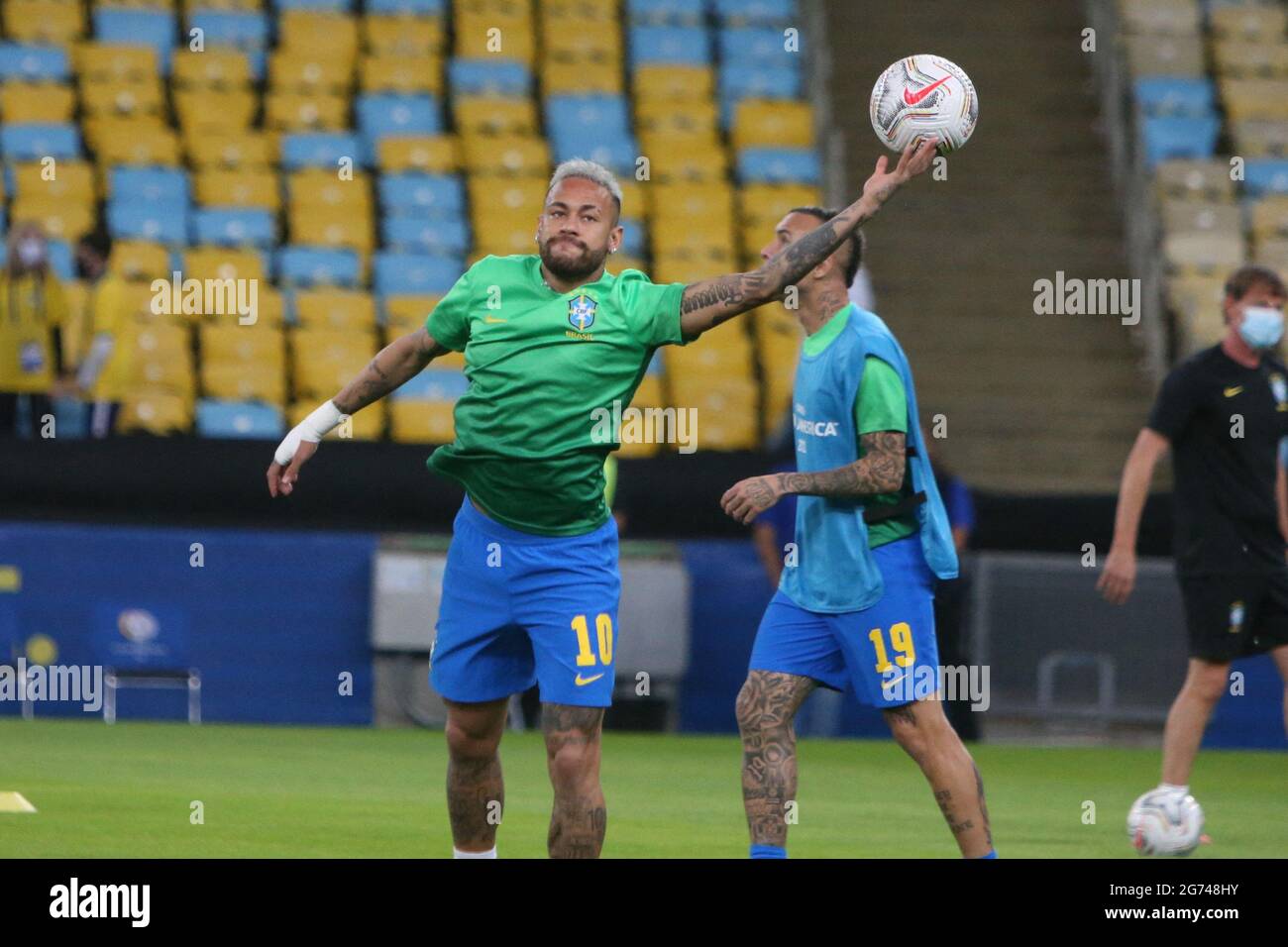 Neymar jr aus Brasilien während des Copa America 2021, des letzten Fußballspiels zwischen Argentinien und Brasilien am 10. Juli 2021 im Estadio de Maracaná in Rio de Janeiro , Brasilien Fotos Laurent Lairys / MAXPPPAngel Di Maria aus Argentinien während des Copa America 2021,finales Fußballspiel zwischen Argentinien und Brasilien am 10. Juli 2021 im Estadio deMaracaná in Rio de Janeiro , Brasilien Fotos Laure NT Lairys / ABACAPRESS.COM Stockfoto