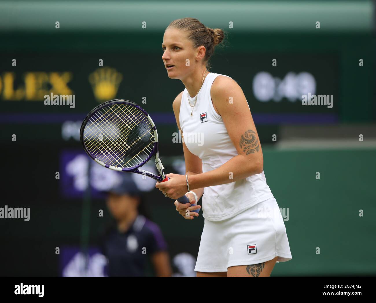London, Großbritannien. Juli 2021. Karolina Pliskova in Wimbledon am Ladies Final Day, wobei das Finale auf dem Center Court zwischen Ashleigh Barty und Karolina Pliskova stattfindet, das Barty mit 2 Sätzen auf 1 gewann. Quelle: Paul Marriott/Alamy Live News Stockfoto