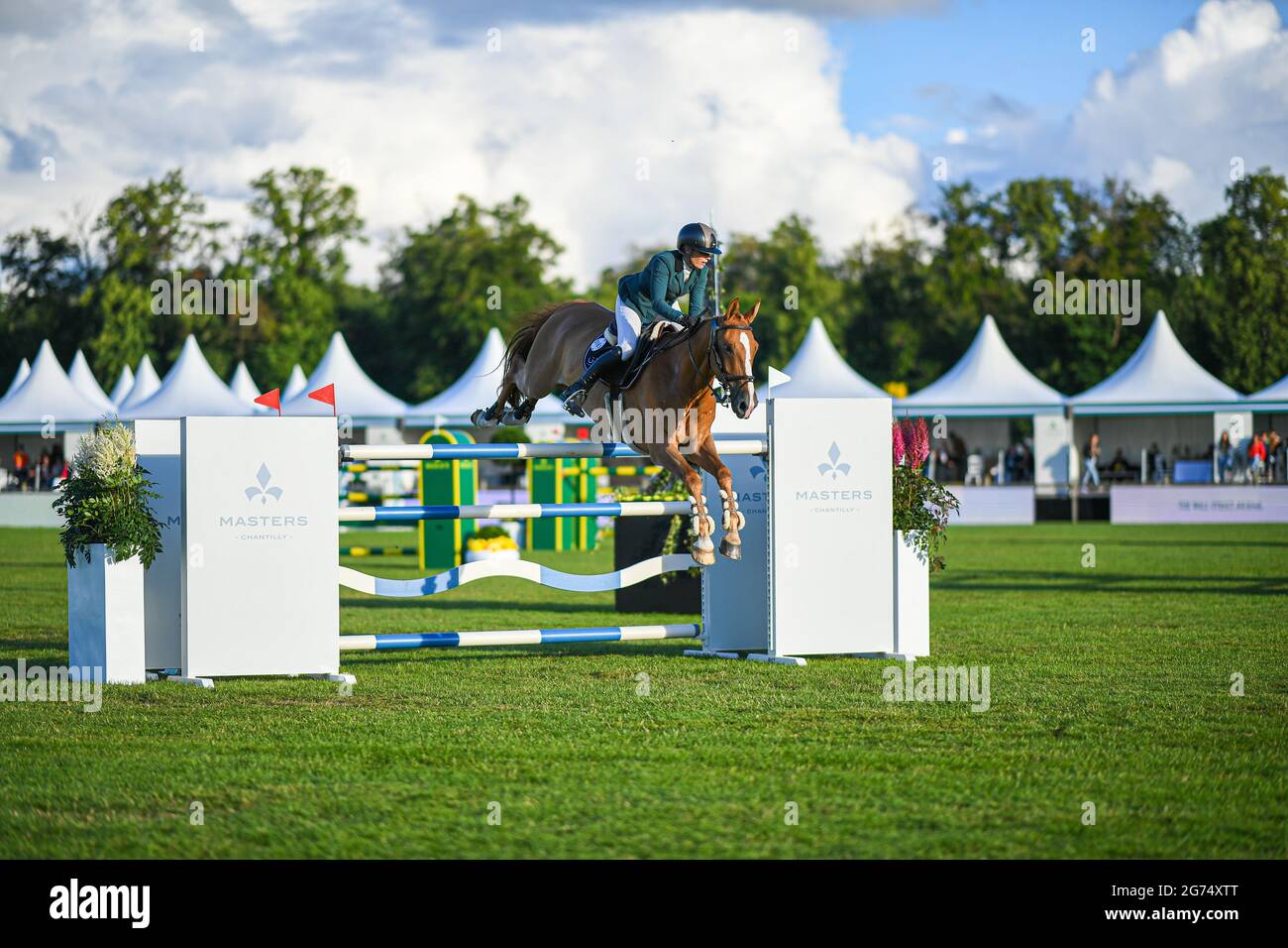 Marie Demonte aus Frankreich, die Manchester während der M1 Ducati Tabelle A gegen die Uhr 1m50 mit Stechen, der Masters Chantilly 2021, FEI Reitveranstaltung, Jumping CSI5 am 10. Juli 2021 im Chateau de Chantilly in Chantilly, Frankreich - Foto Victor Joly / DPPI Stockfoto