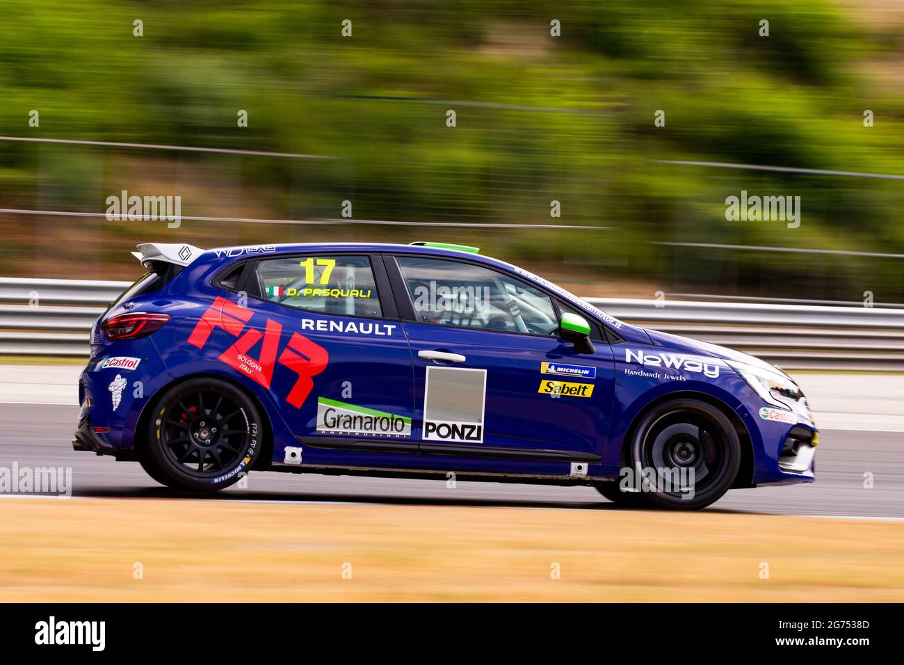Budapest, Ungarn. Juli 2021. 17 Pasquali Daniele (ITA), CAAL RACING, RENAULT CLIO CUP EUROPE, Aktion während der 7. Runde des Clio Cup Europe 2021, vom 9. Bis 11. Juli 2021 auf dem Hungaroring, in Budapest, Ungarn - Foto Joao Filipe/DPPI Credit: DPPI Media/Alamy Live News Stockfoto