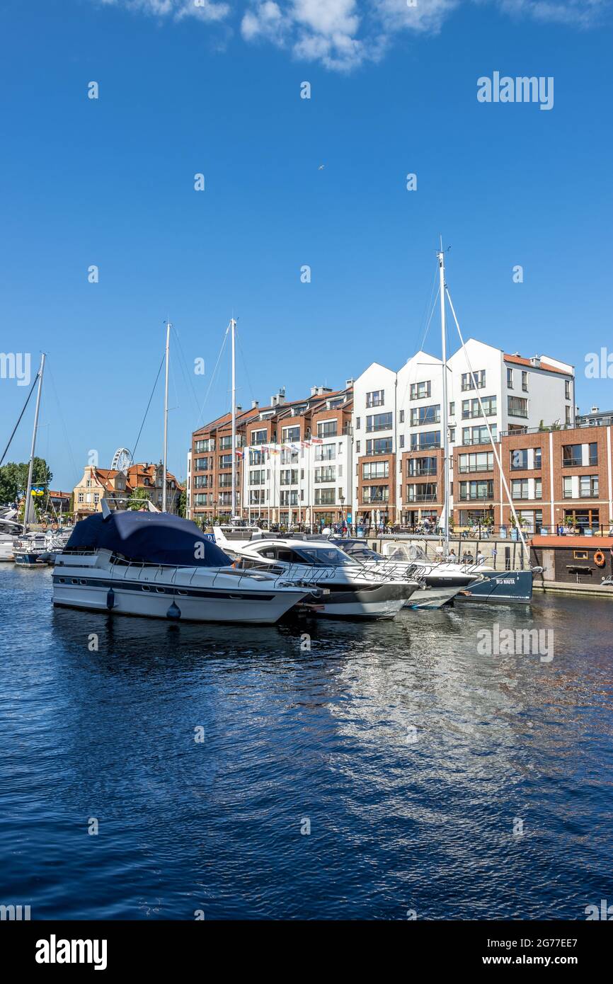 DANZIG, POLEN – 13. Juni 2021: Danzig, Polen – 13 2021. Juni „der neue Look der Marina Danzig“ Stockfoto