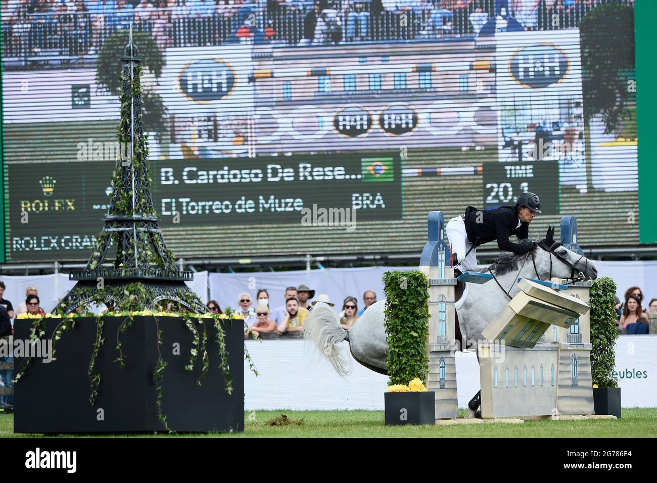 Bernardo Cardoso De Resende Alves reitet El Torreo de Muze während der Masters Chantilly 2021, FEI-Reitveranstaltung, Jumping CSI5 am 11. Juli 2021 im Chateau de Chantilly in Chantilly, Frankreich - Foto Christophe Bricot / DPPI Stockfoto