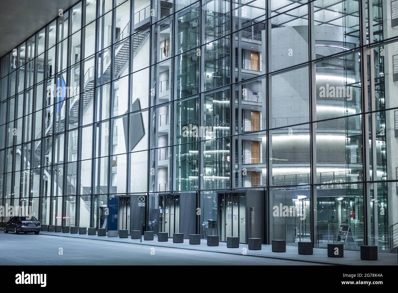 Berühmtes Regierungsgebäude Paul Loebe Haus in Berlin - Reisefotografie Stockfoto