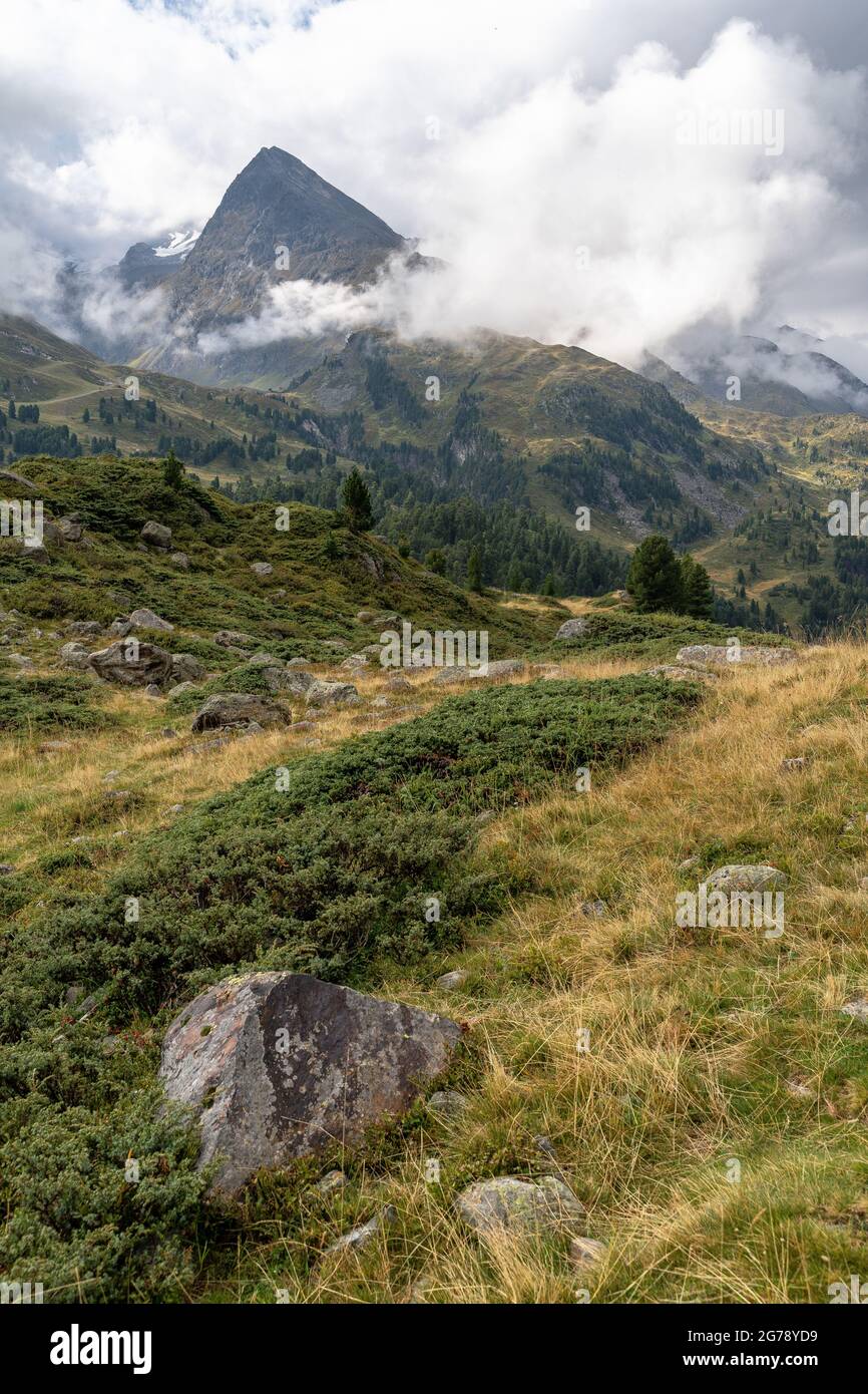 Europa, Österreich, Tirol, Ötztal Alpen, Ötztal, Obergurgl, Blick auf den markanten Hangerer im Gurgler Talkopf Stockfoto