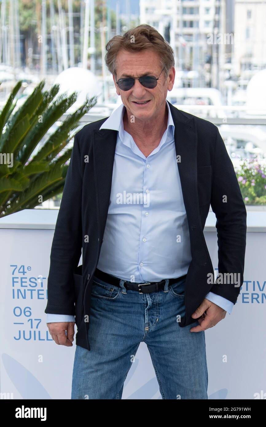 Sean Penn nimmt am 11. Juli 2021 an der Fotoschau „Flag Day“ während des 74. Jährlichen Filmfestivals in Cannes Teil. Franck Bonham/imageSPACE /Sipa USA Stockfoto