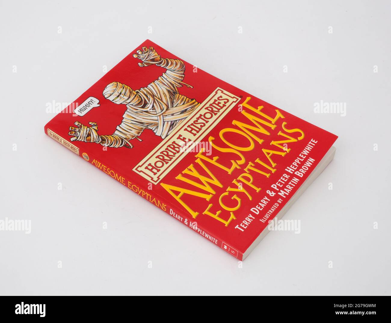 Das Buch Horrible Histories, Awesome Egyptians von Terry Deary Stockfoto