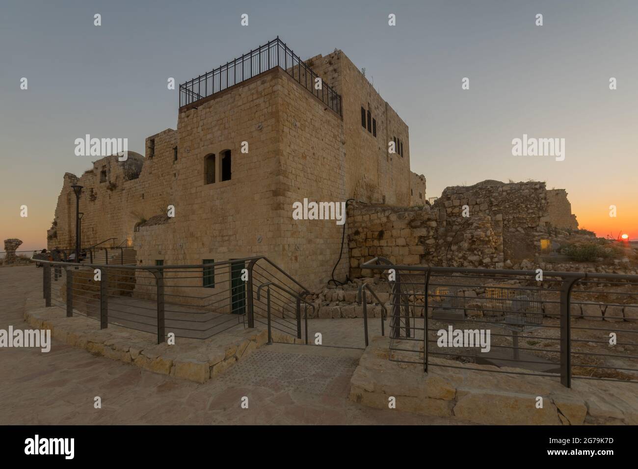 Blick auf den Kreuzritter und später die osmanische Festung von Migdal Tsedek, jetzt ein Nationalpark, Zentralisraelisch Stockfoto