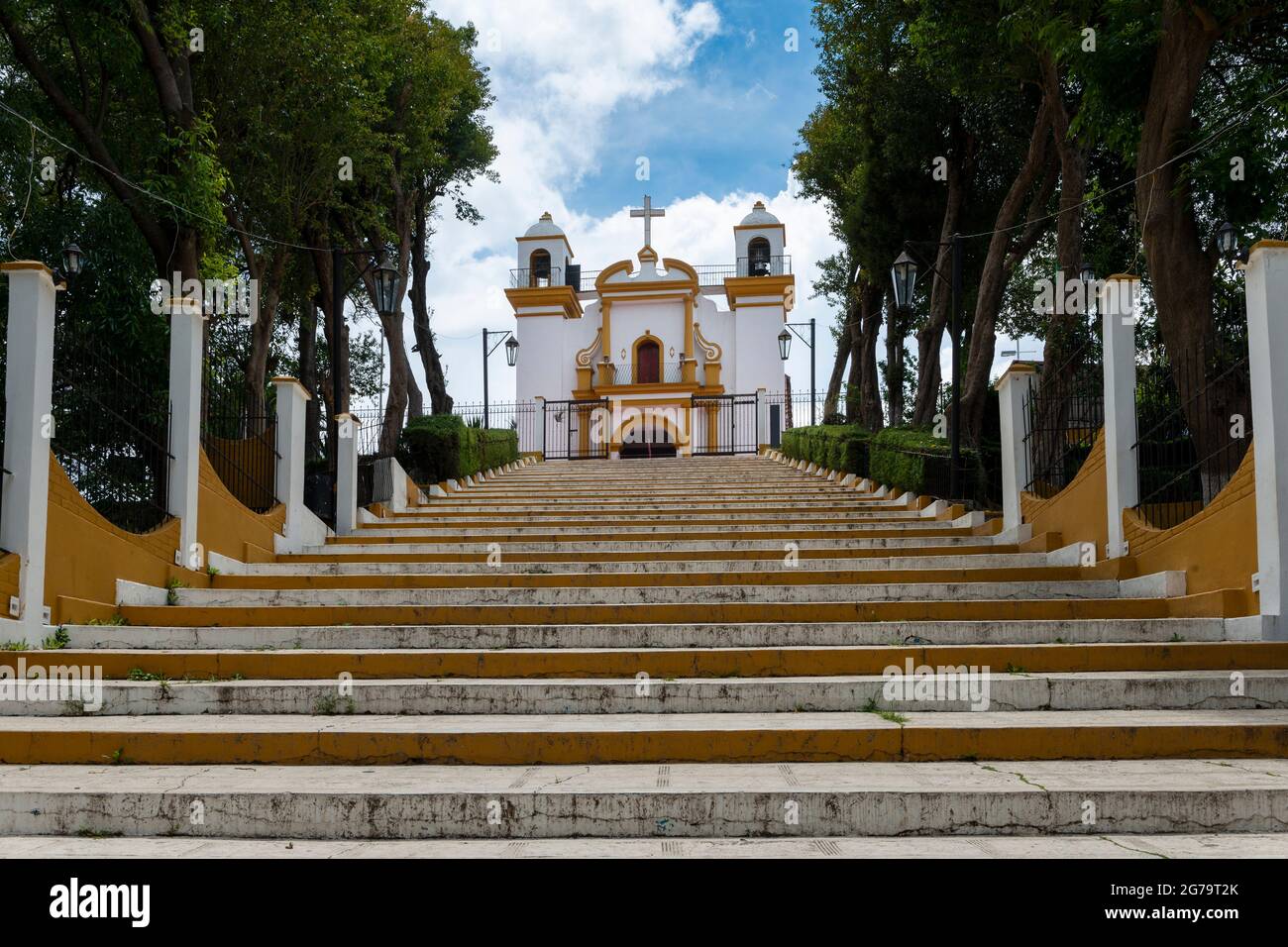 Blick auf die Kirche Guadalupe (Iglesia de Guadalupe), in der Stadt San Cristobal de Las Casas, Chiapas, Mexiko. Stockfoto Blick auf die Kirche Guadalupe (Iglesia de Guadalupe), in der Stadt San Cristobal de Las Casas, Chiapas, Mexiko. Stockfoto