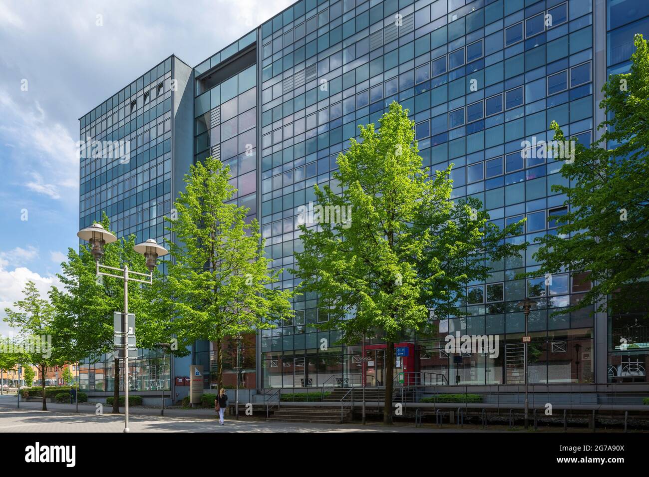 Deutschland, Oberhausen, Oberhausen-Sterkrade, Ruhrgebiet, Niederrhein, Rheinland, Nordrhein-Westfalen, Nordrhein-Westfalen, Technisches Rathaus, ehemals Verwaltungsgebäude der Gutehoffnungshütte und MAN GHH Stockfoto