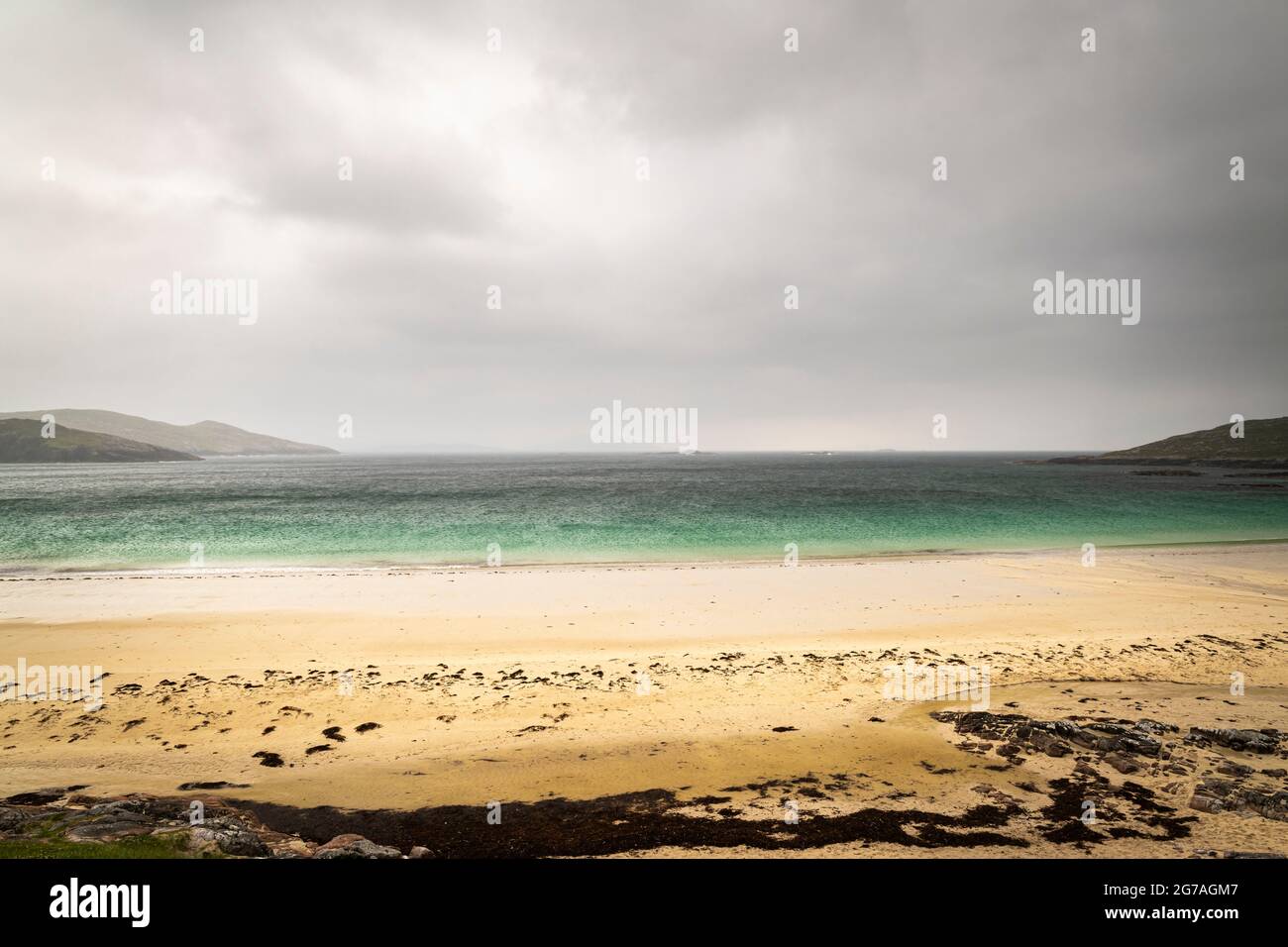 Eine HDR-Aufnahme im Sommer 3 von einem verlassenen Hushinish, Huisinis, Strand und Bucht auf der Isle of Harris, Western Isles, Schottland. 24. Juni 2021 Stockfoto