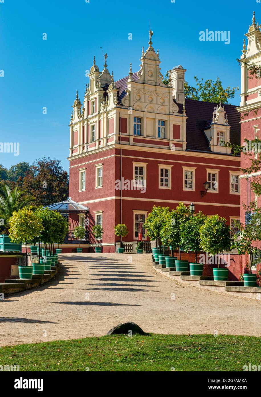 Neues Schloss im Prinz Pücklerpark Bad Muskau, Oberlausitz, Landkreis Görlitz, Sachsen, Deutschland, Europa Stockfoto