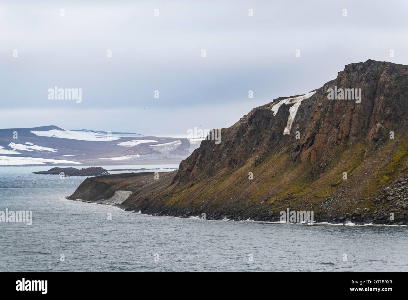 Trockene Klippe auf der Insel CHAMP, Franz-Josef-Land-Archipel, Russland Stockfoto