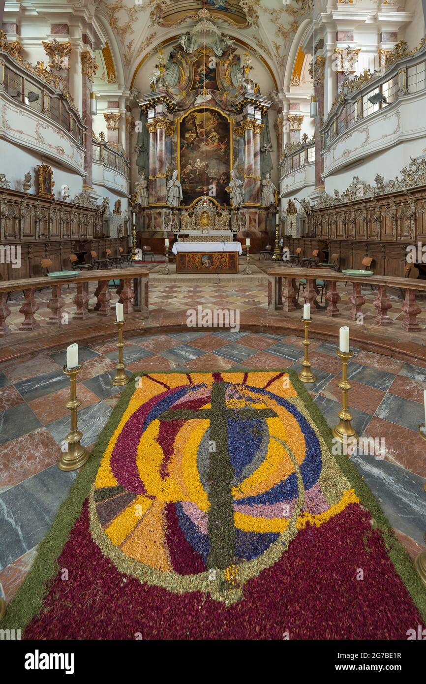 Hauptaltar, Klosterkirche St. Margarethen, Kloster Baumburg, Altenmarkt, Oberbayern, Bayern, Deutschland Stockfoto