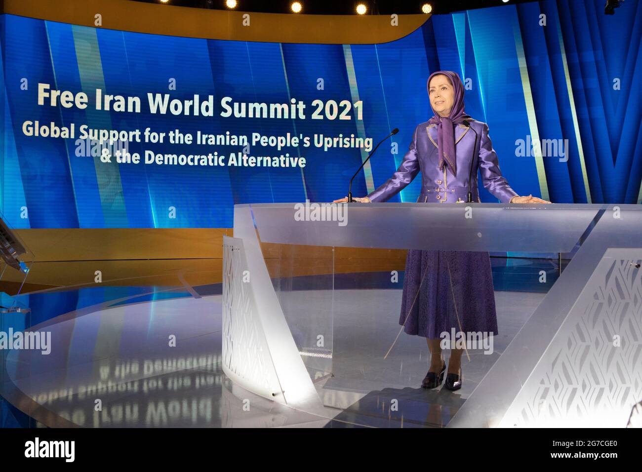 Maryam Rajavi, designierte Präsidentin des Nationalen Widerstandsrates des Iran (NCRI), sprach während des Weltgipfels über den freien Iran. Stockfoto