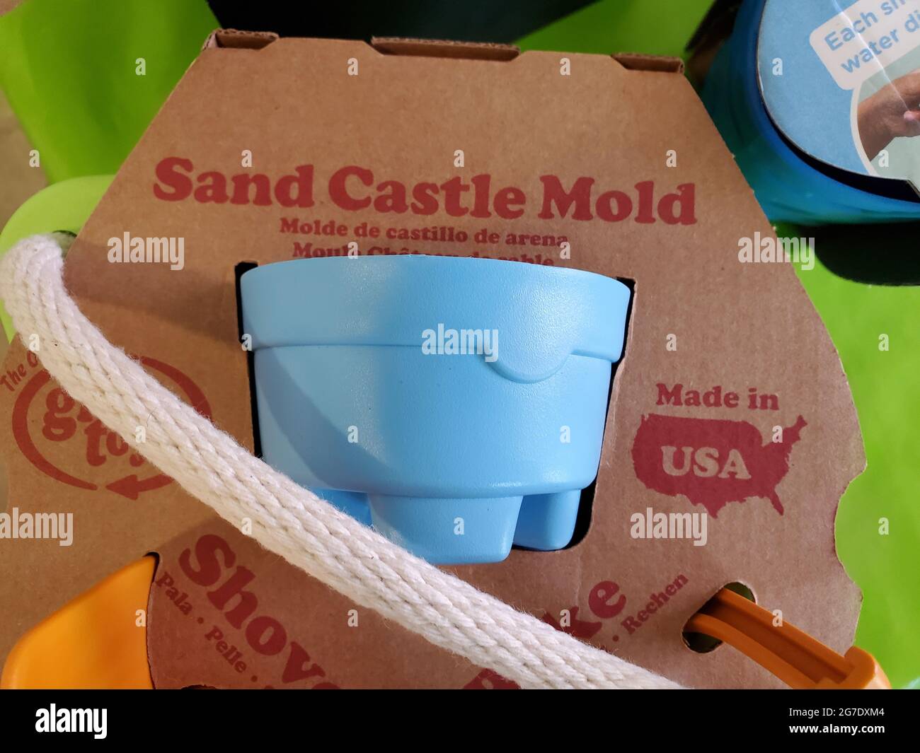 Nahaufnahme von Green Toys Sand Castle Mold, Sausalito, Kalifornien, 9. Juni 2021. () Stockfoto