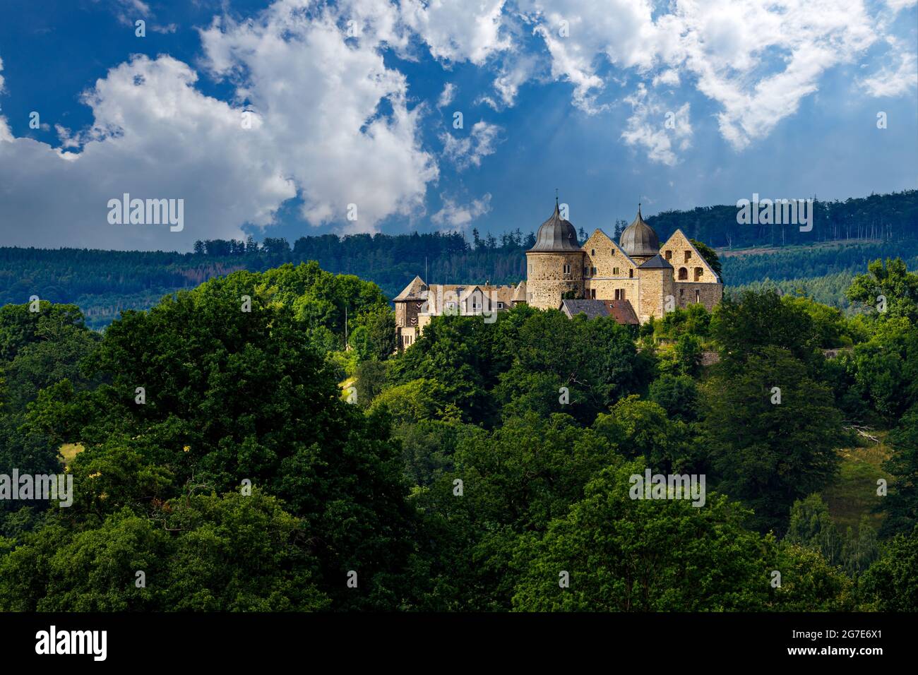 Das Schloss der schlafenden Schönheit Dornröschen Sababurg bei Hofgeismar in Hessen Stockfoto